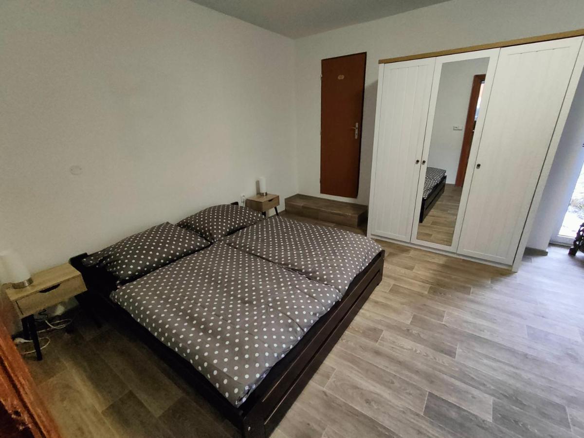 Apartmany Na Ceste Desná Extérieur photo
