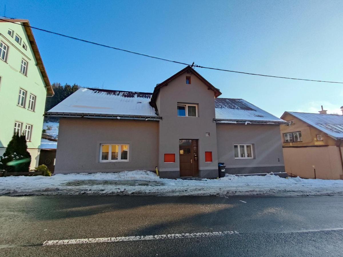 Apartmany Na Ceste Desná Extérieur photo