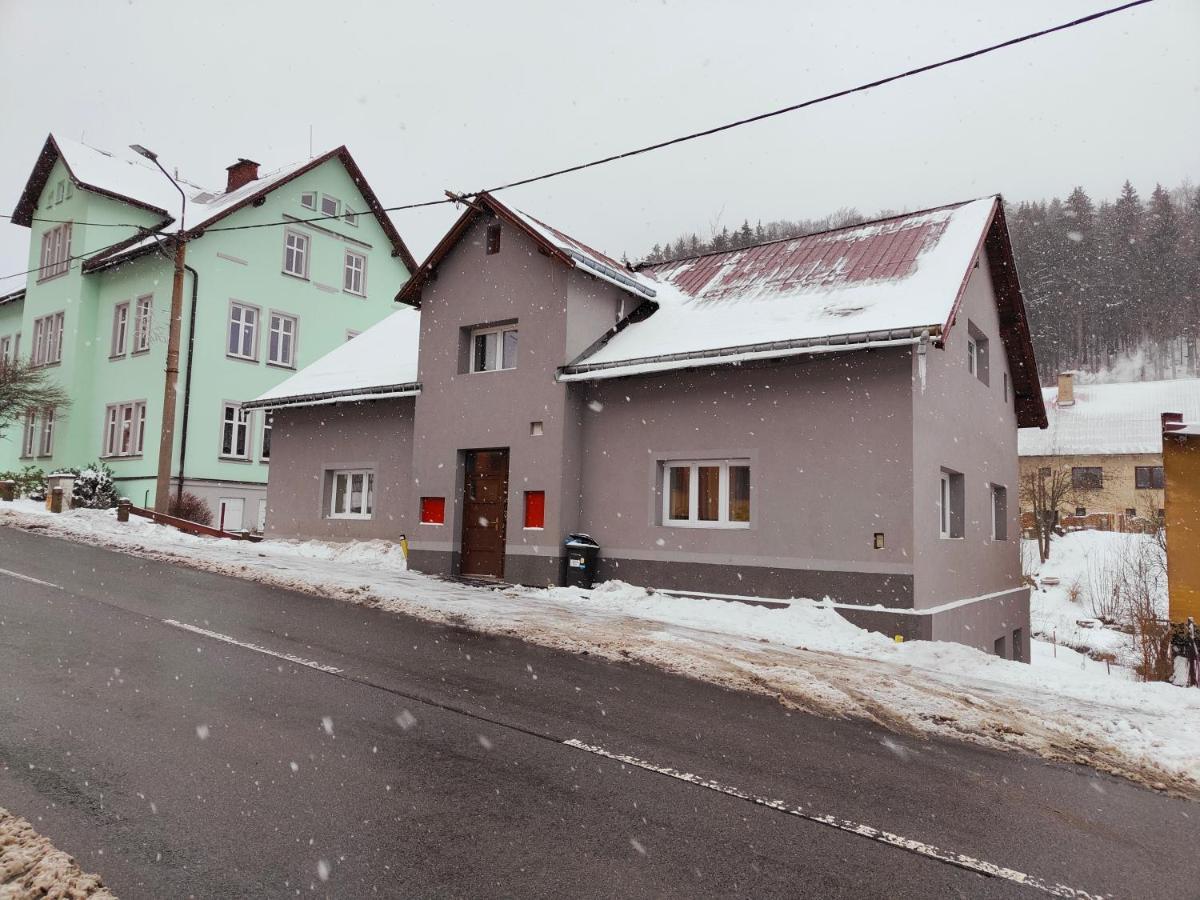 Apartmany Na Ceste Desná Extérieur photo